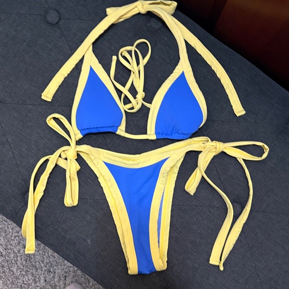 Oneone Blue and Yellow Bikini Set size small - Picture 3 of 4